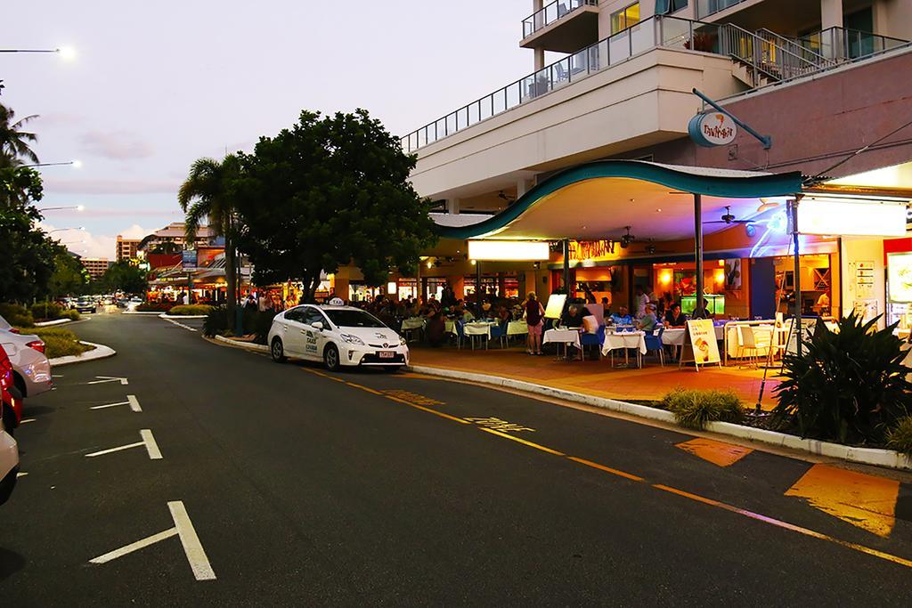 Cairns Aquarius Aparthotel Exterior photo