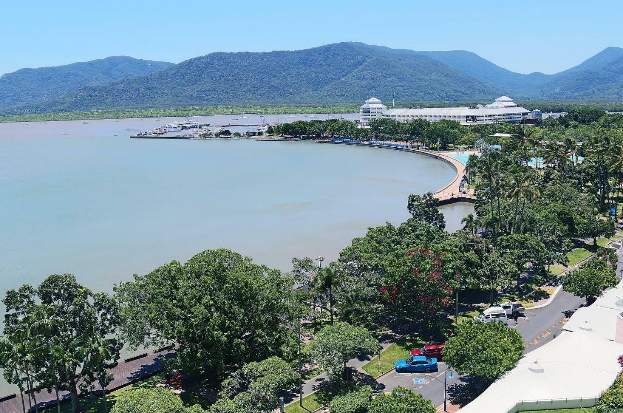 Cairns Aquarius Aparthotel Exterior photo